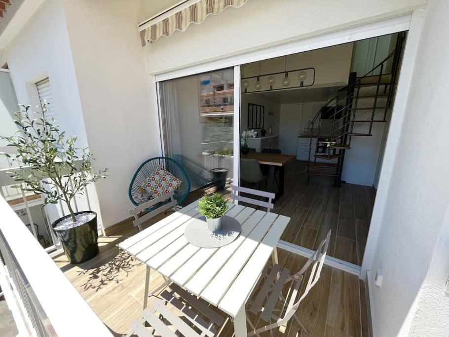 Duplex Centre Ville - 50M De La Plage - Clim - Garage - Netflix لو غراو دو روا المظهر الخارجي الصورة