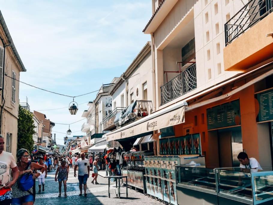 Duplex Centre Ville - 50M De La Plage - Clim - Garage - Netflix لو غراو دو روا المظهر الخارجي الصورة