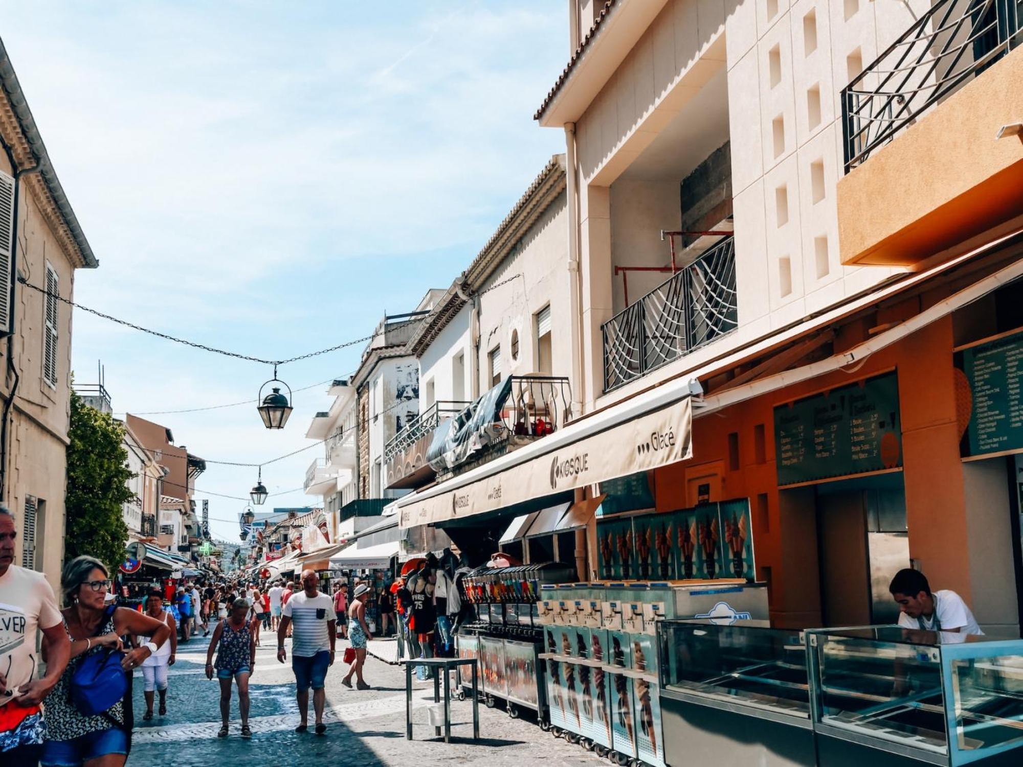Duplex Centre Ville - 50M De La Plage - Clim - Garage - Netflix لو غراو دو روا الغرفة الصورة